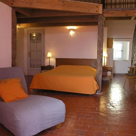La Demeure Du Chateau